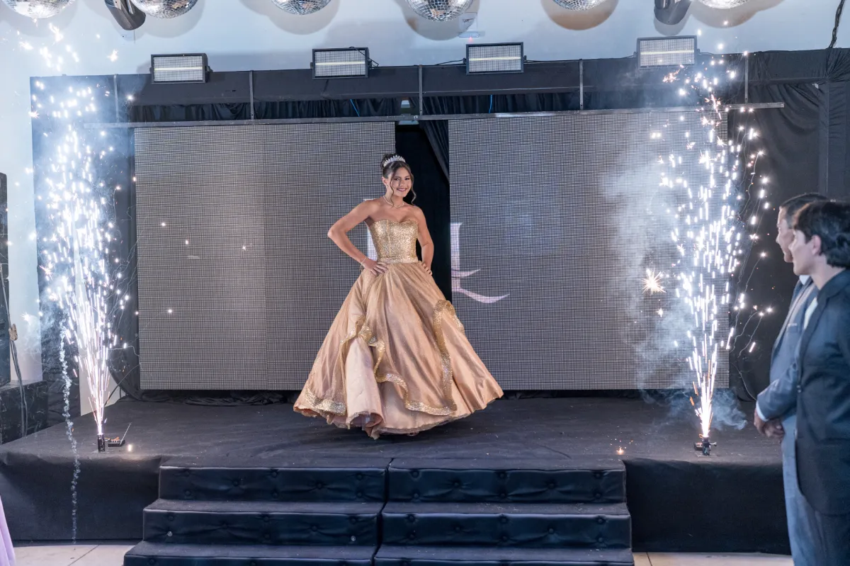 Larissa 15 anos - Foto 13